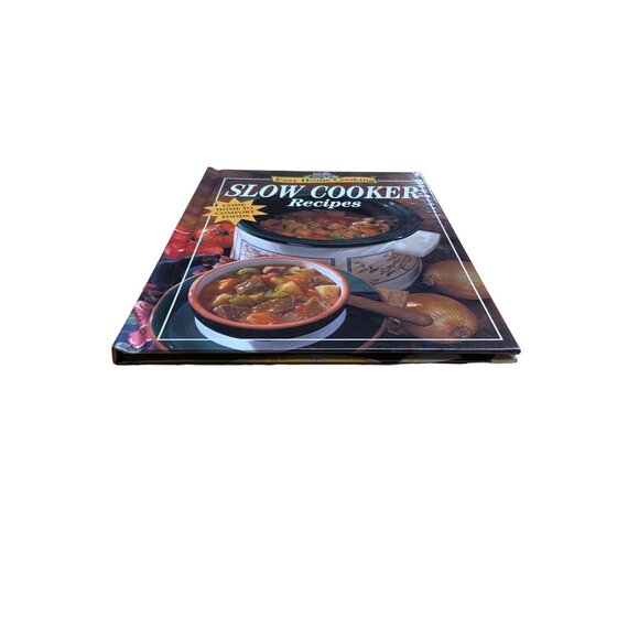 Easy Home Cooking Slow Cooker Recipes Cookbook | Comfort Meals | Hardcover - Picture 6 of 8